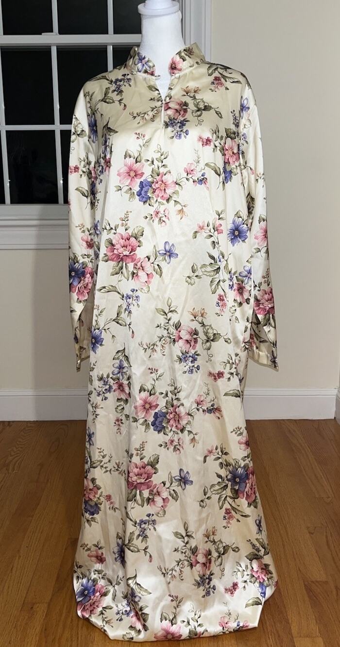 Vintage Barbizon Floral Nightgown Kimono Button High Neck Size Large